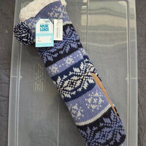 NWT MUK LUKS Women's Shea Butter Long Slipper Socks with Grips S/M (6-8)